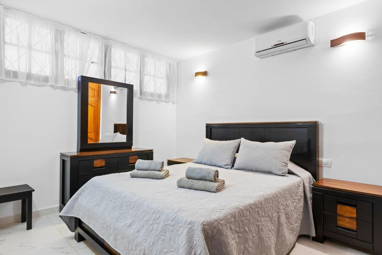 Neptuno Pool And Beach Private Access Puerto de Santiago  Luaran gambar